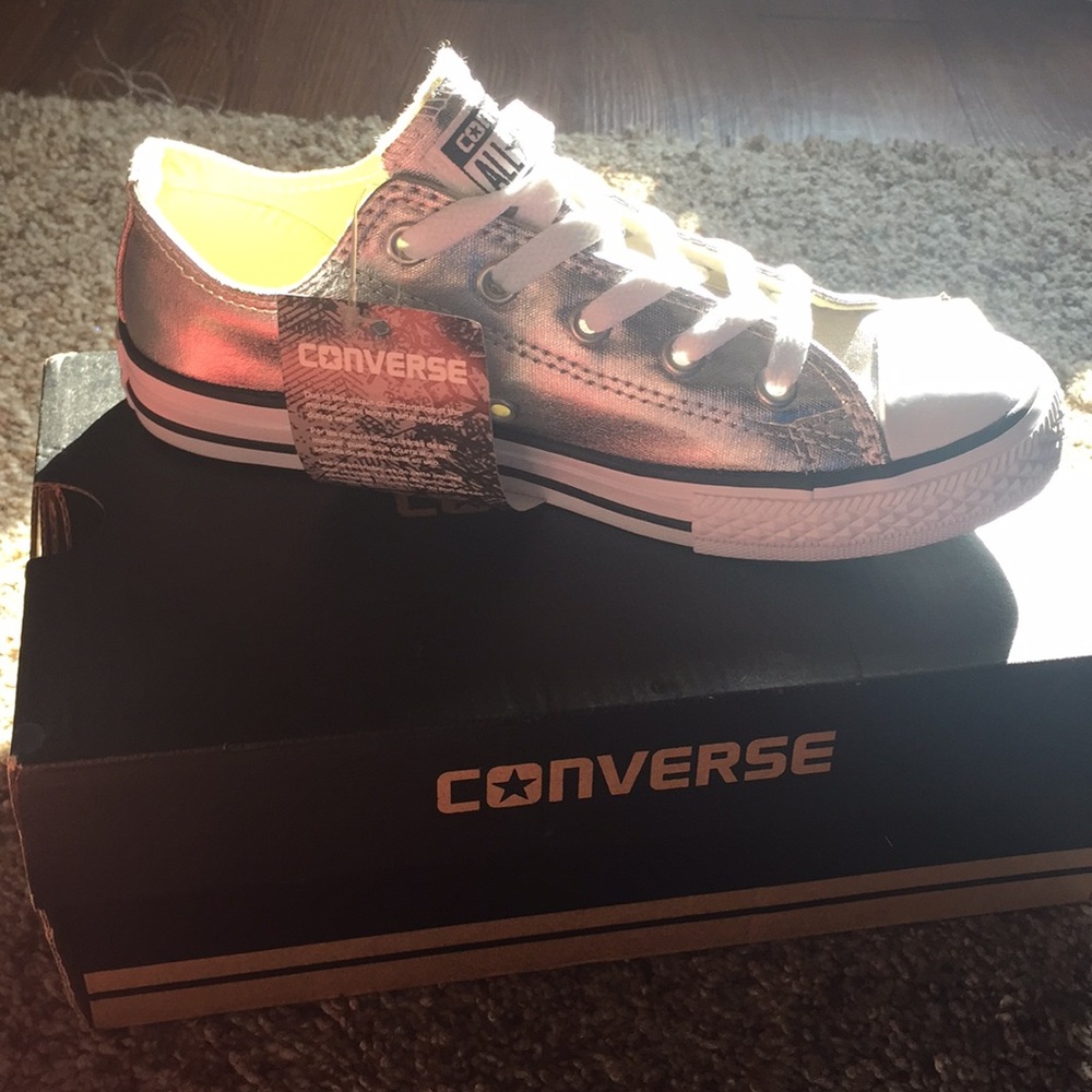 Converse silver shoes never worn